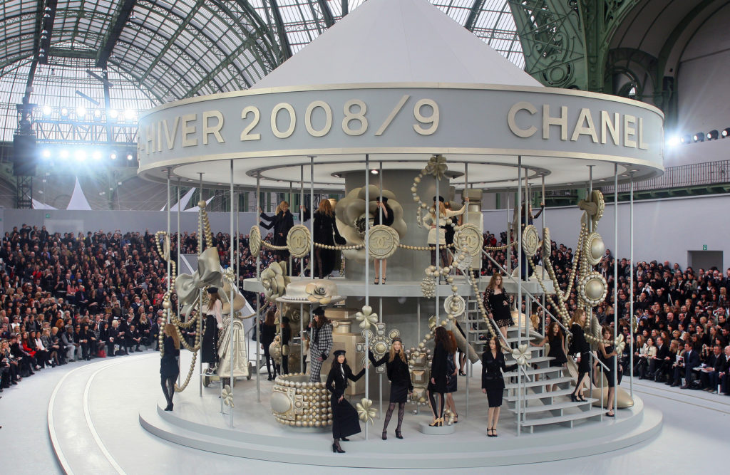 Chanel Paris 2008/09 Tournez manège