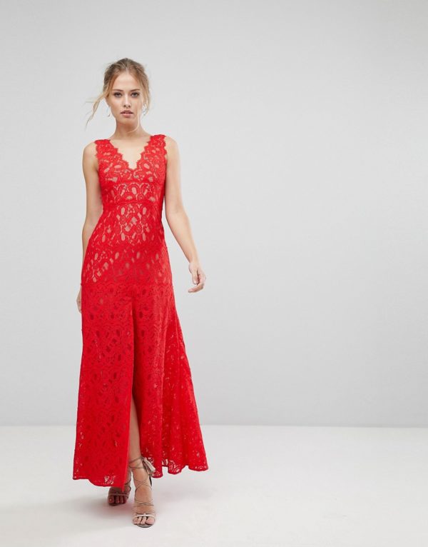 Aijek Maxi Dress In Scallop Lace With Front Slit